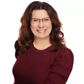 Stephanie Campbell, Calgary, Real Estate Agent