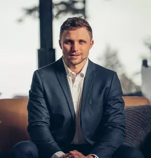 Aaron Reynolds, Nanaimo, Real Estate Agent