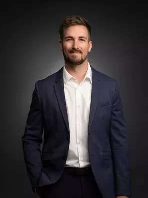Adam Senuik, Vancouver, Real Estate Agent
