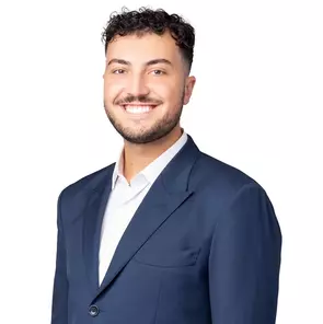 Adrian Leon, Mirabel, Real Estate Agent
