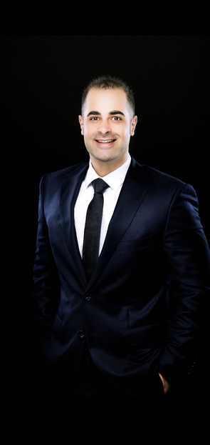 Alex Mazhari, Vancouver, Real Estate Agent