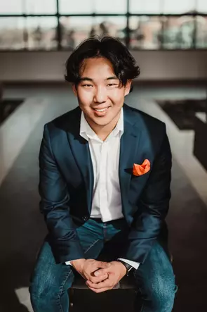 Alex Yang, Calgary, Real Estate Agent