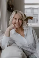 Amanda Kiss, Cochrane, Real Estate Agent