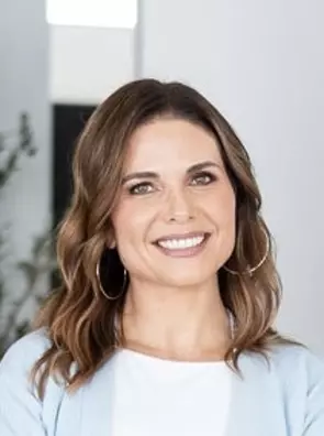 Angela Porrelli, Saskatoon, Real Estate Agent