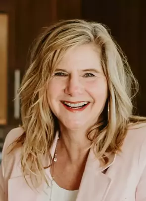 Angie Sita, Sechelt, Real Estate Agent
