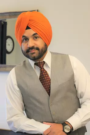 Anmol Bajwa, Kitchener, Real Estate Agent