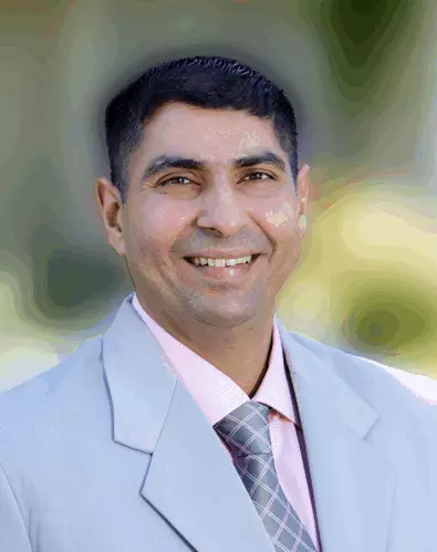 Anmol Sidhu, Surrey, Real Estate Agent