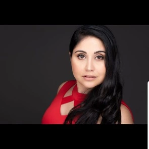 Anna Boroujerdi, Verdun, Real Estate Agent