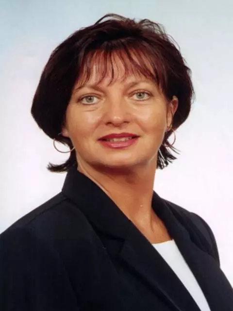 Anne Nanowski, Mississauga, Real Estate Agent