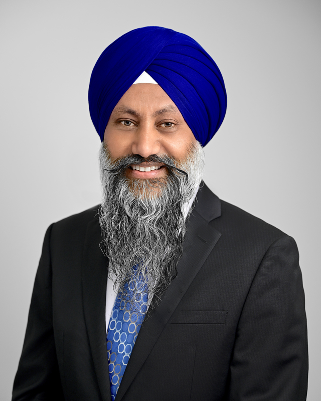 Anter Singh, Surrey, Real Estate Agent
