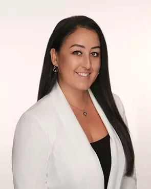 April Garner, Oviedo, Real Estate Agent