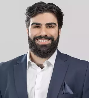 Aria Haghparast, Windsor, Real Estate Agent