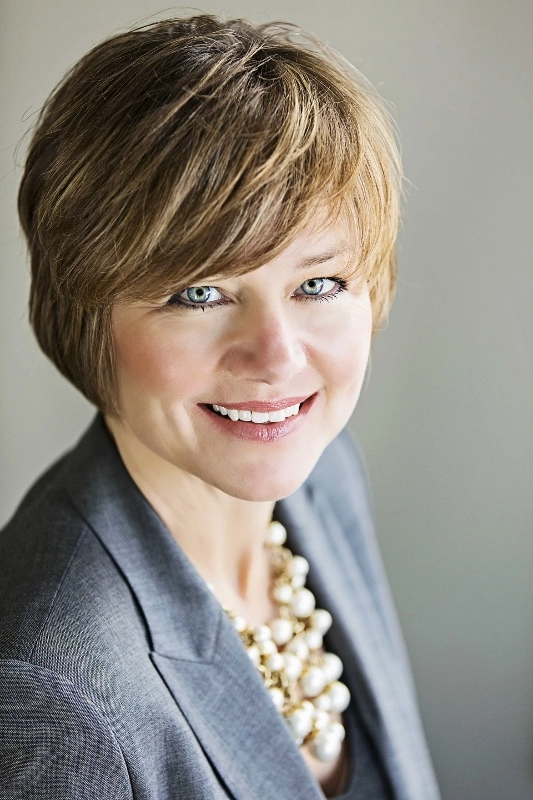 Audra Reinhardt, Strathmore, Real Estate Agent