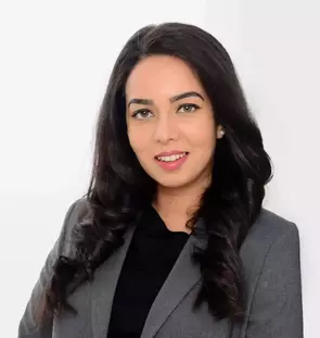 Ayushi Kapoor, Oakville, Real Estate Agent