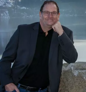 Bob Carnduff, Vernon, Real Estate Agent