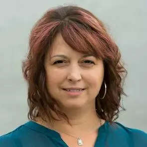 Bonnie Cadieux-Piquette, Lac La Biche, Real Estate Agent