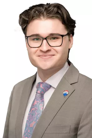 Bradley Staicu, Victoria, Real Estate Agent