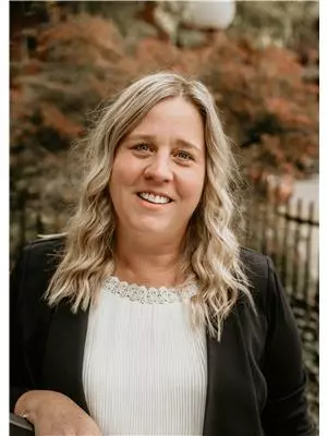 Brenda Vermeeren, London, Real Estate Agent