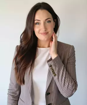 Bridget Gatschene, London, Real Estate Agent