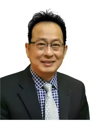 Cam Tang, Winnipeg, Real Estate Agent