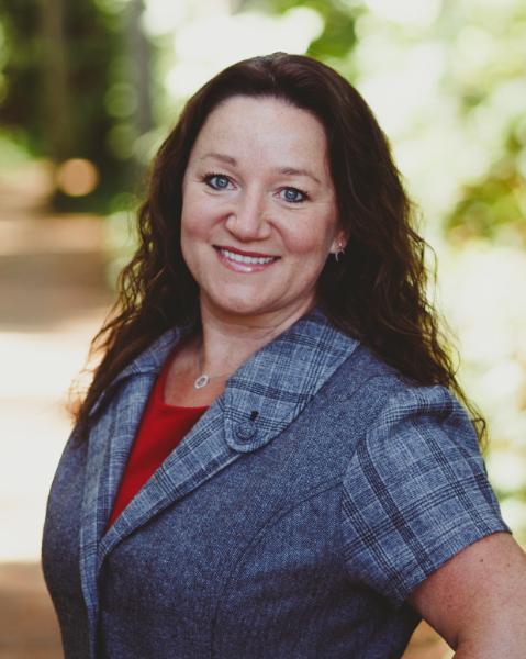Candi Drath, Qualicum Beach, Real Estate Agent