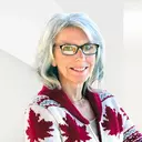 Cara Siska, Grimsby, Real Estate Agent