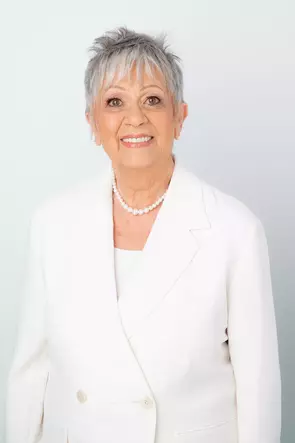 Carol Norris, Whitby, Real Estate Agent