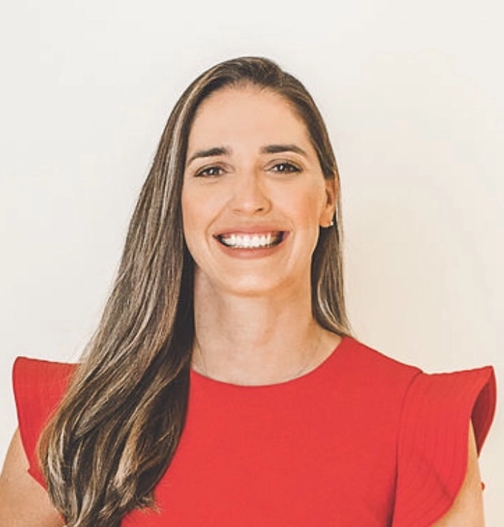 Carolina Facioli, Winnipeg, Real Estate Agent
