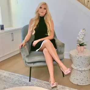 Cassandra Cherneff, Victoria, Real Estate Agent