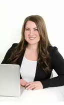 Cassidy Holman, Delhi, Real Estate Agent