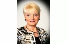 Catherine Longfield, Lakefield, Real Estate Agent