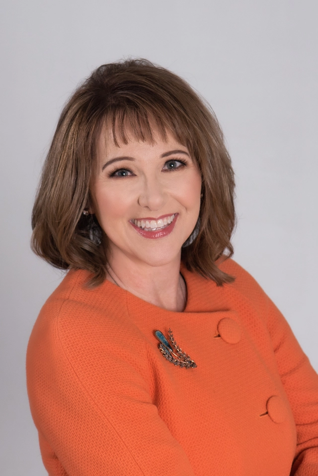 Christine Baronins, Winnipeg, Real Estate Agent