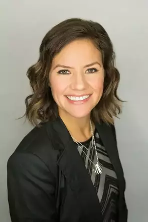 Claire Hilderman, Cochrane, Real Estate Agent
