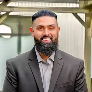 Dal Sarai, Surrey, Real Estate Agent