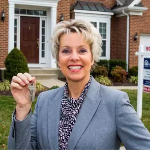 Dana Gain, Caledonia, Real Estate Agent