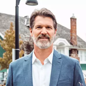 Darren Opsahl, Surrey, Real Estate Agent