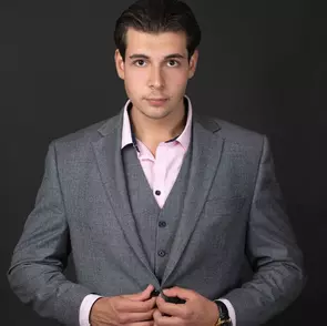 David Davtyan, Montreal, Real Estate Agent