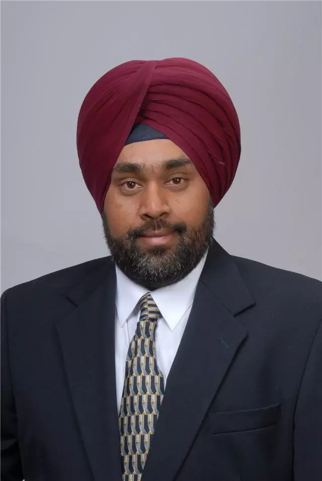 Davinder Athi, Brampton, Real Estate Agent