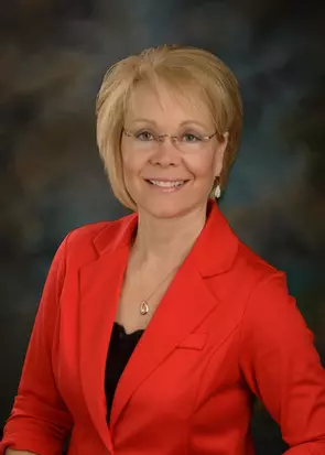 Deb Cole, Findlay, Real Estate Agent