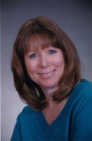 Debbie Farrell, Elliot Lake, Real Estate Agent