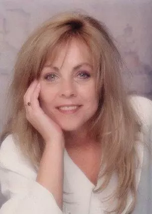 Debrah Tidey, Toronto, Real Estate Agent