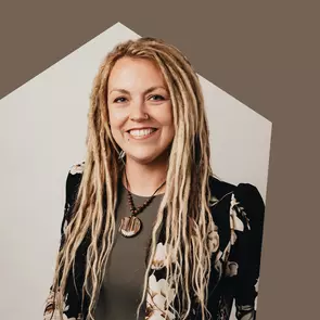 Dee Burgess, Sudbury, Real Estate Agent
