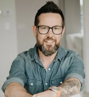 Derrick Johnston, London, Mortgage Broker