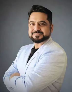Dev Arora, Edmonton, Real Estate Agent