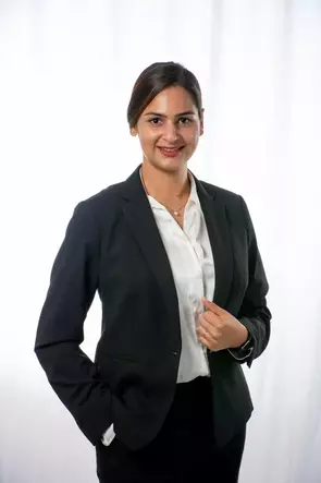 Devinder Kaur, Winnipeg, Real Estate Agent