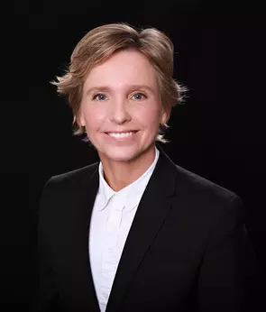 Diana Winger, Hamilton, Real Estate Agent