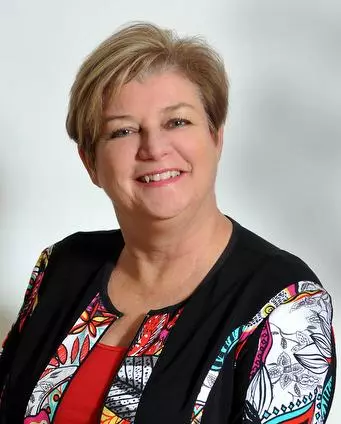 Diane Rennie, Ottawa, Real Estate Agent