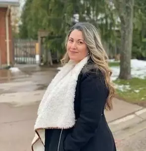 Dina Rato, London, Real Estate Agent