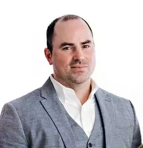 Drew Dickinson, Waterloo, Real Estate Agent