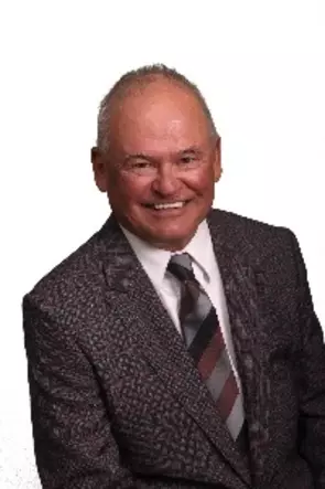 Edward Lastiwka, Edmonton, Real Estate Agent